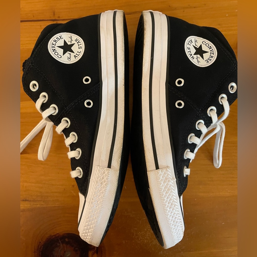 Women’s Converse Mid-Top Black Sneakers